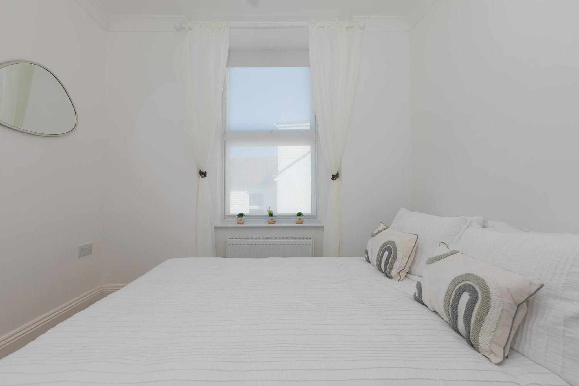 Appartement Seabreeze 3 - Seaview & Parking à St Ives Extérieur photo